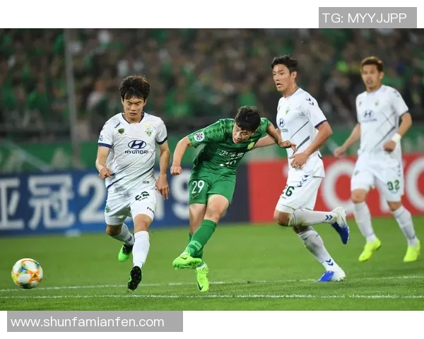 全北现代与国安激战正酣比分揭晓精彩瞬间回顾与分析